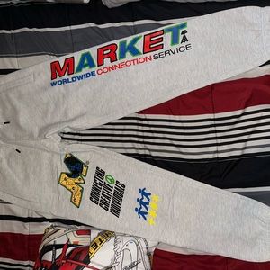 Chinatown Market sweats sz L NEW